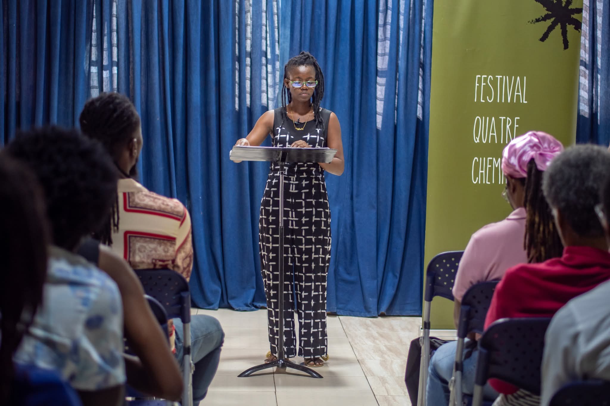 À cheval sur le dos des oiseaux, un monologue poignant